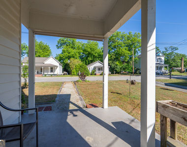 243 Boulevard - Photo Thumbnail 3