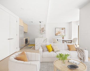 960 Franklin Avenue - Photo Thumbnail 2