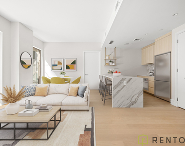 960 Franklin Avenue - Photo Thumbnail 1