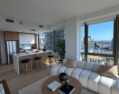 395 Carroll Street - Photo Thumbnail 2