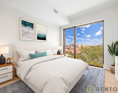 960 Franklin Avenue - Photo Thumbnail 4
