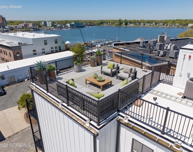 9 Wharf Avenue - Photo Thumbnail 21