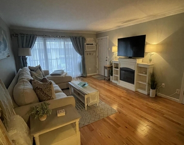 330 Shore Drive - Photo Thumbnail 2
