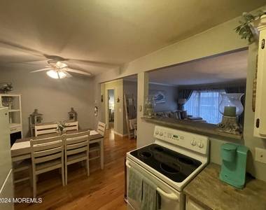 330 Shore Drive - Photo Thumbnail 6