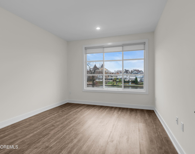 521 Lake Avenue - Photo Thumbnail 6