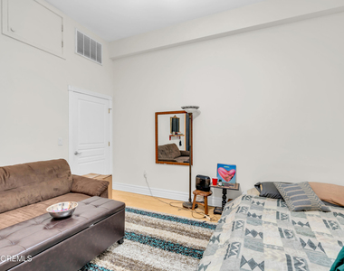 300 Emory Street - Photo Thumbnail 14