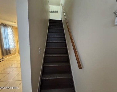 65 Sampson Avenue - Photo Thumbnail 6