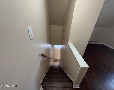 65 Sampson Avenue - Photo Thumbnail 10