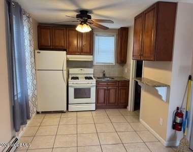 65 Sampson Avenue - Photo Thumbnail 1