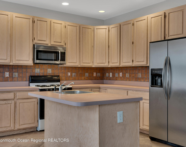 505 Buhler Avenue - Photo Thumbnail 23