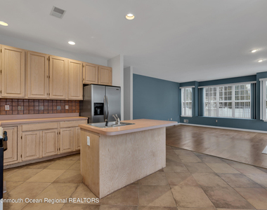 505 Buhler Avenue - Photo Thumbnail 24