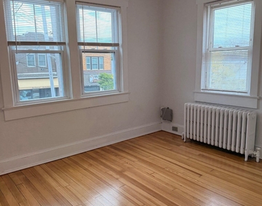 1005 Main Street - Photo Thumbnail 1