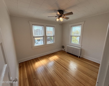1005 Main Street - Photo Thumbnail 10