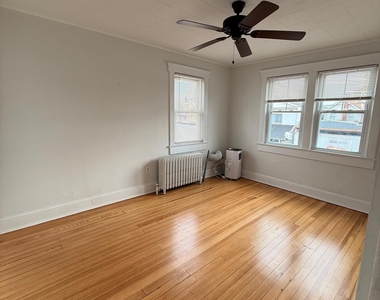 1005 Main Street - Photo Thumbnail 3