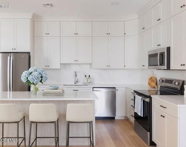 9 Wharf Avenue - Photo Thumbnail 4