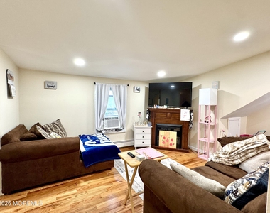 196 Milton Avenue - Photo Thumbnail 2