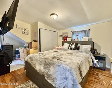 196 Milton Avenue - Photo Thumbnail 4