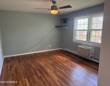 364 Westwood Avenue - Photo Thumbnail 3