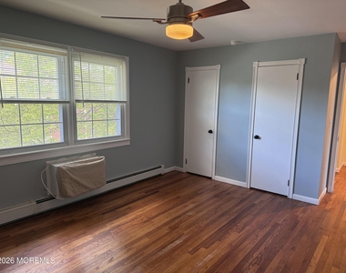 364 Westwood Avenue - Photo Thumbnail 4