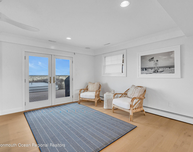 706 Morven Terrace - Photo Thumbnail 43