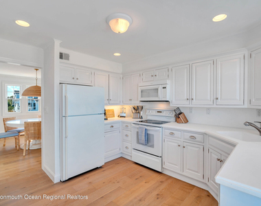 706 Morven Terrace - Photo Thumbnail 17