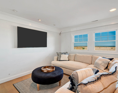 706 Morven Terrace - Photo Thumbnail 39