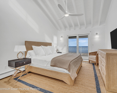 706 Morven Terrace - Photo Thumbnail 29