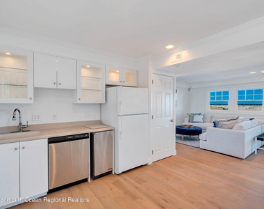 706 Morven Terrace - Photo Thumbnail 50
