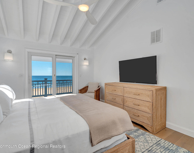 706 Morven Terrace - Photo Thumbnail 30
