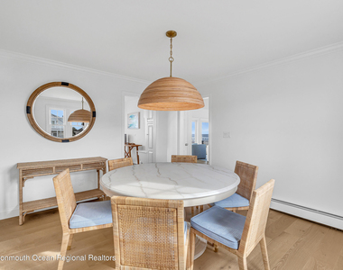 706 Morven Terrace - Photo Thumbnail 16