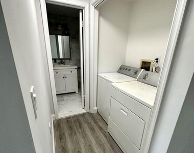 709 Lady Slipper Court - Photo Thumbnail 5