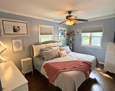 878 Salem Drive - Photo Thumbnail 8