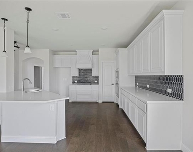 508 Bush Avenue - Photo Thumbnail 5
