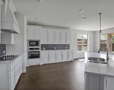 508 Bush Avenue - Photo Thumbnail 6