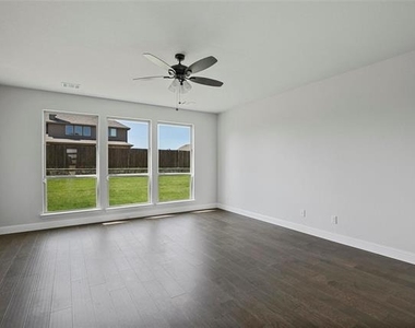508 Bush Avenue - Photo Thumbnail 7