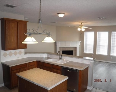 1741 Angel Falls Drive - Photo Thumbnail 7