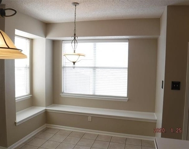 1741 Angel Falls Drive - Photo Thumbnail 9