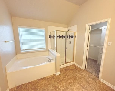 1741 Angel Falls Drive - Photo Thumbnail 20