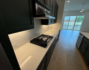 1278 Daybreak Drive - Photo Thumbnail 11