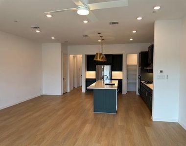 1278 Daybreak Drive - Photo Thumbnail 4
