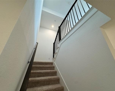 1278 Daybreak Drive - Photo Thumbnail 30