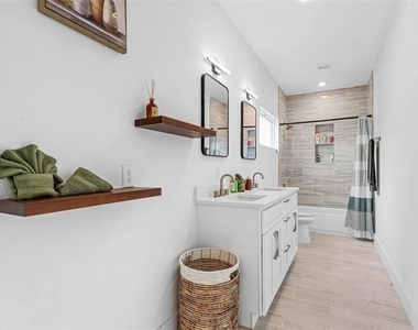 4013 Legend Trail - Photo Thumbnail 25