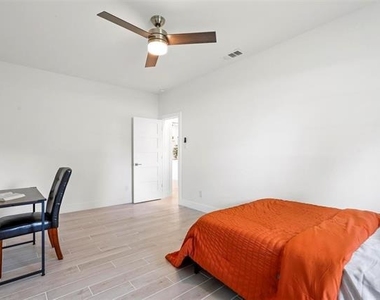 4013 Legend Trail - Photo Thumbnail 22