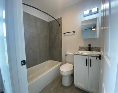 340 Sunnyside Drive - Photo Thumbnail 13