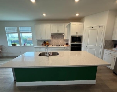 14728 Ledger Lane - Photo Thumbnail 2