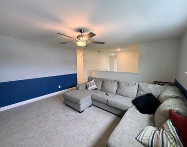 14728 Ledger Lane - Photo Thumbnail 12