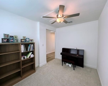 14728 Ledger Lane - Photo Thumbnail 35