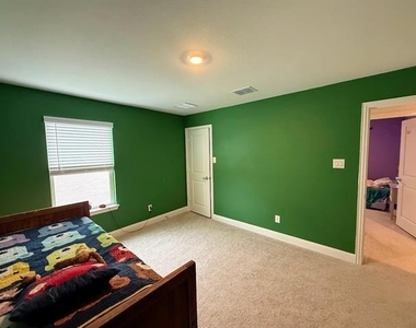 14728 Ledger Lane - Photo Thumbnail 20