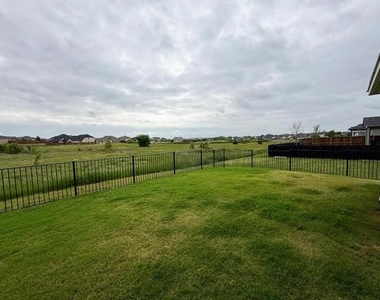 14728 Ledger Lane - Photo Thumbnail 37