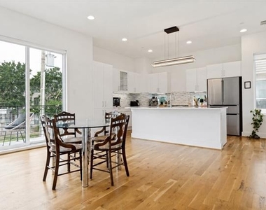 1952 Kearney Court - Photo Thumbnail 9
